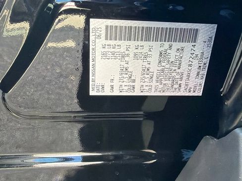 Used 2025 Nissan Rogue S AWD/4WD image 21