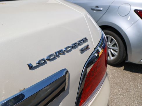 Used 2010 Buick LaCrosse CXS FWD image 12