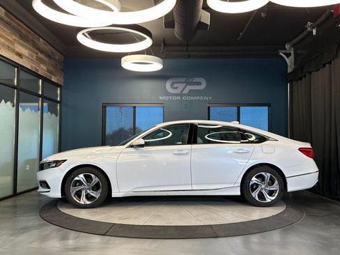Used 2018 Honda Accord EX image 6