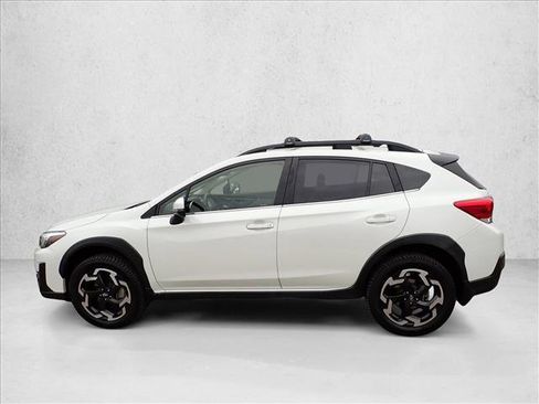 Used 2022 Subaru Crosstrek 2.5i Limited w/ Moonroof Package 2 AWD/4WD image 2