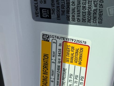 New 2026 GMC Sierra 3500 SLE image 23