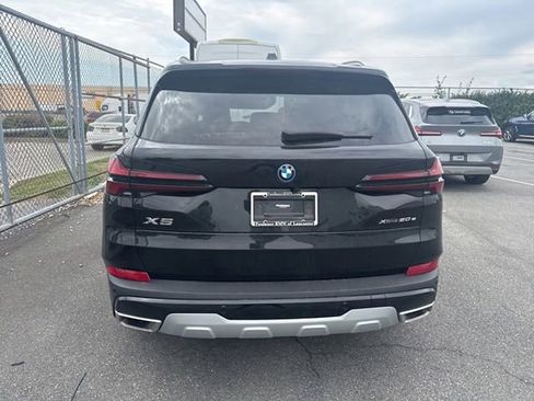Certified 2024 BMW X5 xDrive50e w/ Premium Package AWD/4WD image 11