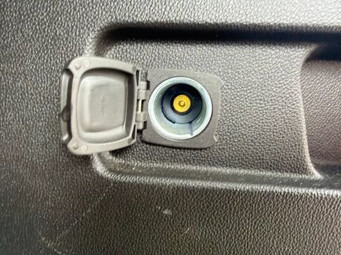 Used 2020 GMC Acadia SLE w/ Driver Convenience Package FWD image 12