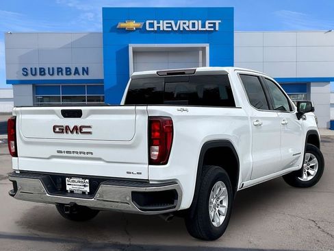 Used 2021 GMC Sierra 1500 SLE w/ Driver Alert Package II AWD/4WD image 2