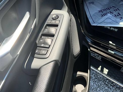 Used 2020 RAM 1500 Big Horn AWD/4WD image 14