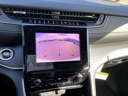 New 2026 Jeep Grand Cherokee Laredo image 20