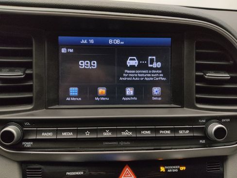 Used 2020 Hyundai Elantra SEL FWD image 25