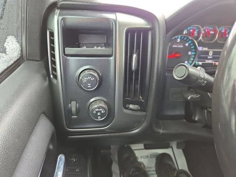 Used 2018 Chevrolet Silverado 1500 LT w/ All Star Edition AWD/4WD image 21