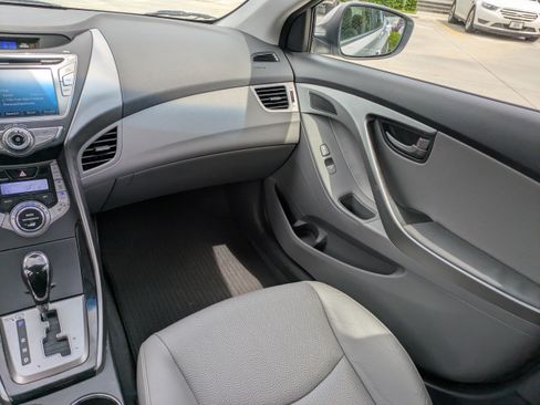 Used 2013 Hyundai Elantra Limited w/ Technology Pkg FWD image 15