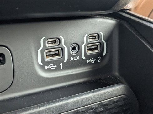 Used 2019 RAM 1500 Laramie image 21