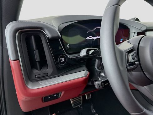 New 2026 Porsche Cayenne S image 11