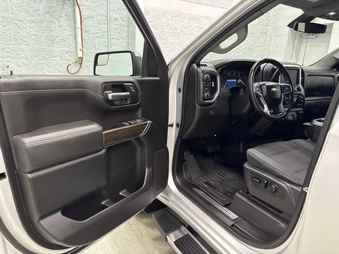 Used 2019 Chevrolet Silverado 1500 LT w/ All-Star Edition AWD/4WD image 15