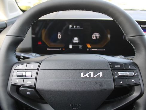 New 2026 Kia Sportage LX image 26