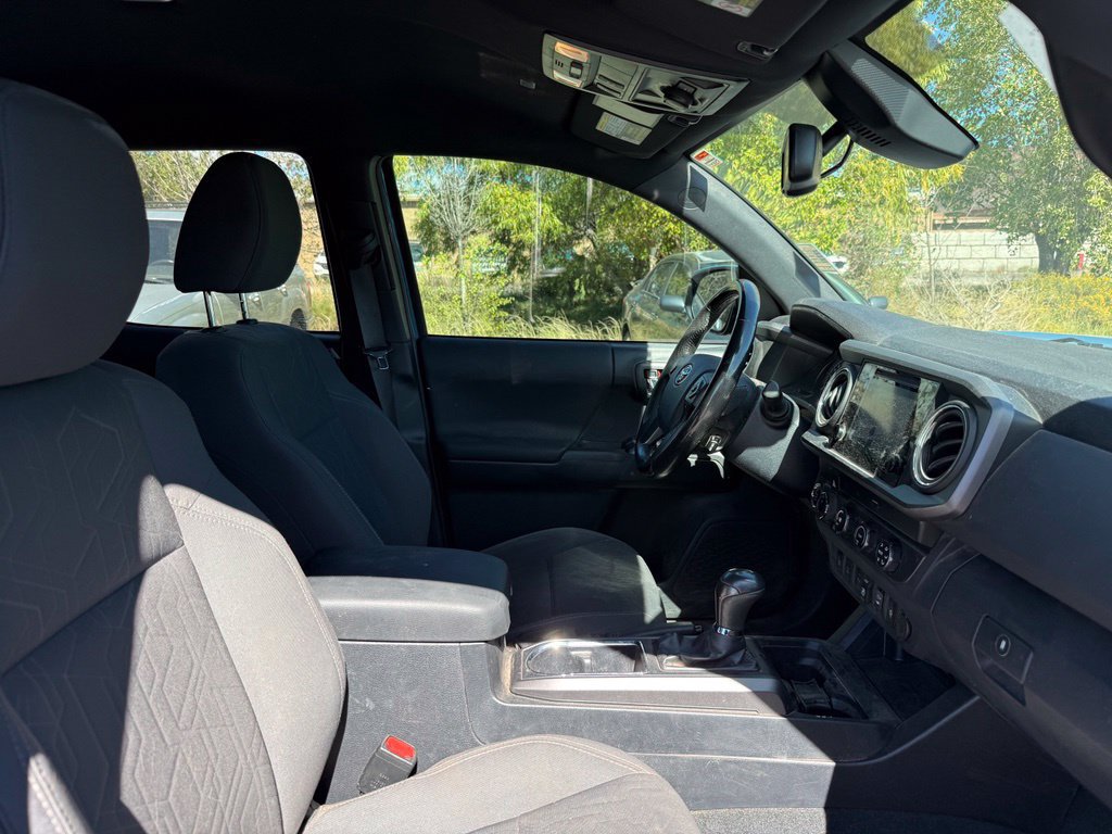 Used 2019 Toyota Tacoma TRD Off-Road w/ Technology Package AWD/4WD image 14