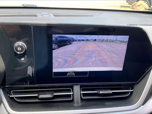 Used 2024 Chevrolet Trax LS w/ LS Convenience Package image 24