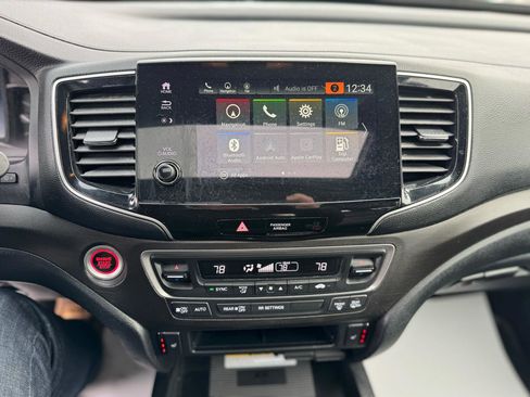 Used 2023 Honda Passport TrailSport image 25