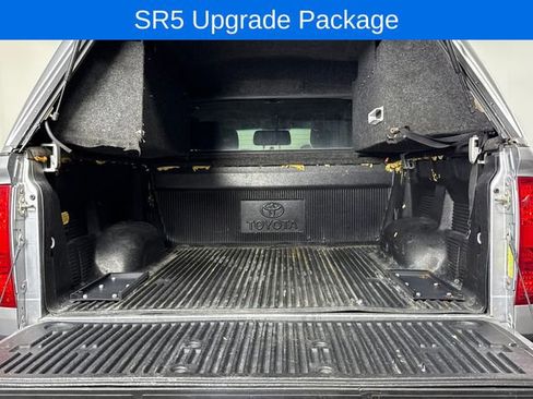 Used 2016 Toyota Tundra SR5 w/ TRD Off Road Package AWD/4WD image 9