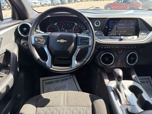 Used 2020 Chevrolet Blazer LT FWD image 23