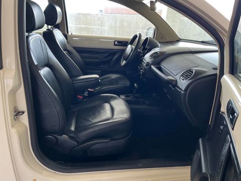 Used 2007 Volkswagen Beetle Coupe w/ Package 2 image 13