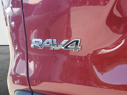 Used 2024 Toyota RAV4 XLE Premium FWD image 7