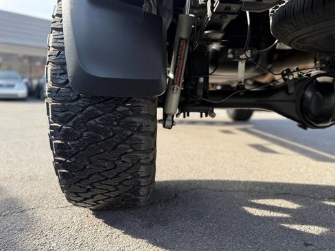 Used 2021 Toyota Tacoma TRD Sport w/ Technology Package image 96