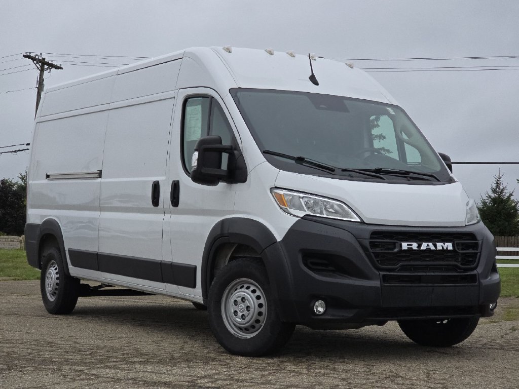 Used 2025 RAM ProMaster 2500 w/ Convenience Group FWD image 1