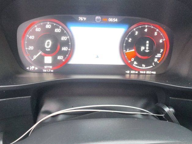 Used 2019 Volvo XC40 T5 R-Design AWD/4WD image 19