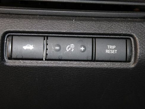 Used 2023 Nissan Altima 2.5 SV FWD image 21