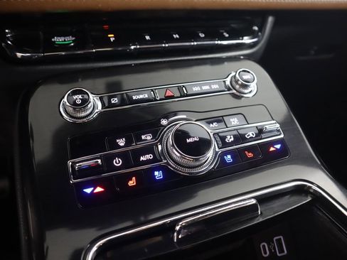 Used 2022 Lincoln Nautilus Reserve w/ Monochromatic Package image 52