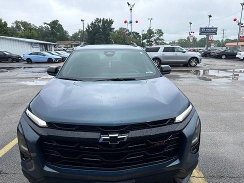 Used 2025 Chevrolet Equinox RS w/ Safety and Technology Package FWD image 2