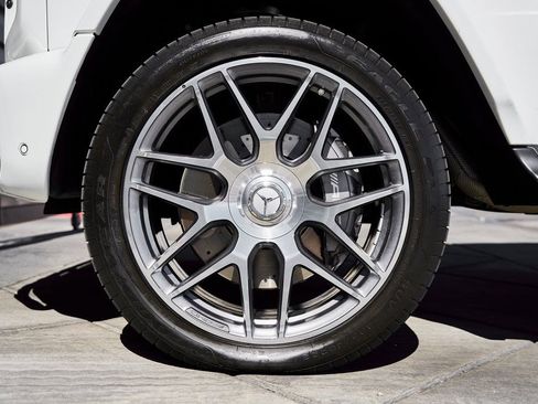 Used 2025 Mercedes-Benz G 63 AMG 4MATIC image 3
