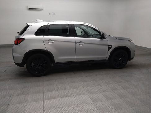 Used 2024 Mitsubishi Outlander Sport LE image 10