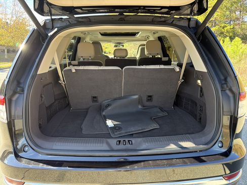 Used 2022 Lincoln Aviator Reserve w/ Equipment Group 201A image 18