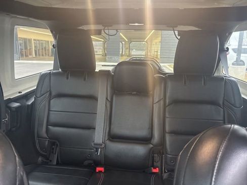 Used 2019 Jeep Wrangler Unlimited Sahara w/ Dual Top Group image 21