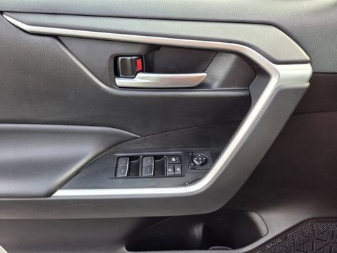 Used 2023 Toyota RAV4 XLE FWD image 17