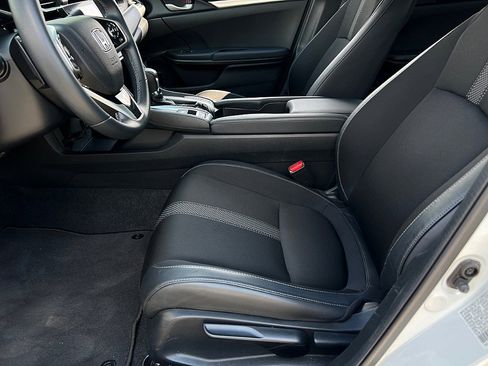 Used 2021 Honda Civic Sport image 10