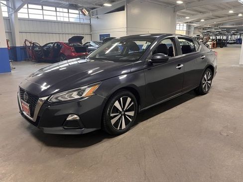 Used 2022 Nissan Altima 2.5 SV image 7