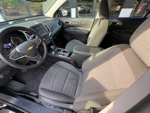 Used 2022 Chevrolet Equinox LT FWD image 11