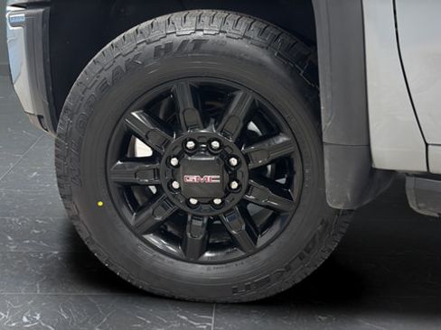 Used 2024 GMC Sierra 3500 AT4 w/ AT4 Premium Plus Package AWD/4WD image 38