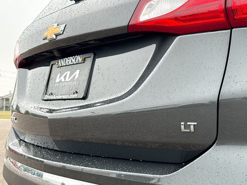 Used 2018 Chevrolet Equinox LT FWD image 14