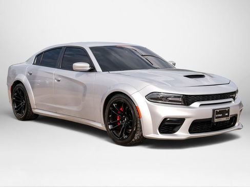 Used 2020 Dodge Charger Scat Pack RWD image 5