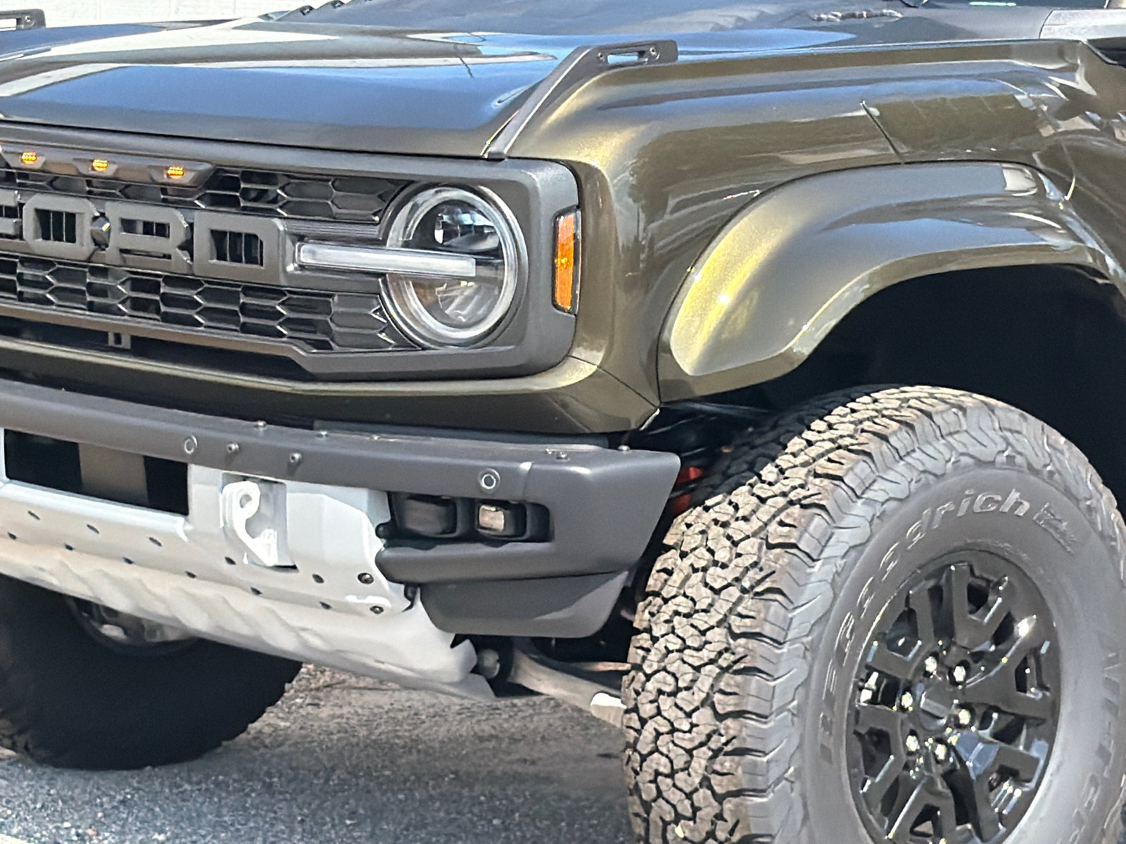 New 2026 Ford Bronco Raptor AWD/4WD image 2