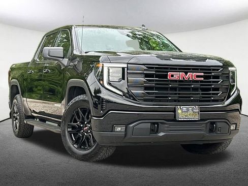 Used 2024 GMC Sierra 1500 Elevation w/ X31 Off-Road Package AWD/4WD image 2