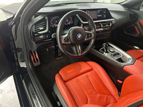 Used 2024 BMW Z4 sDrive30i w/ Premium Package image 11
