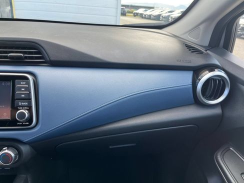 Used 2025 Nissan Versa SV FWD image 36