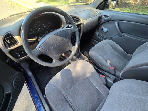 Used 1995 Geo Metro LSi FWD image 13