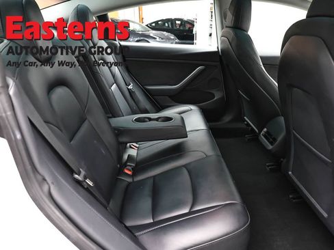 Used 2023 Tesla Model 3 Standard Range image 18