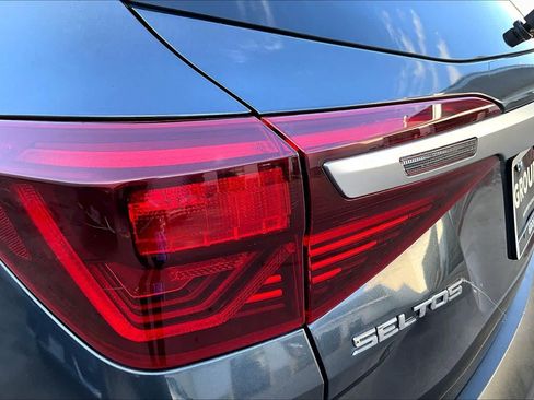 Used 2021 Kia Seltos S FWD image 27