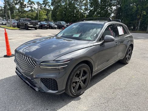 Used 2022 Genesis GV70 3.5T Sport w/ Sport Prestige Package AWD/4WD image 4