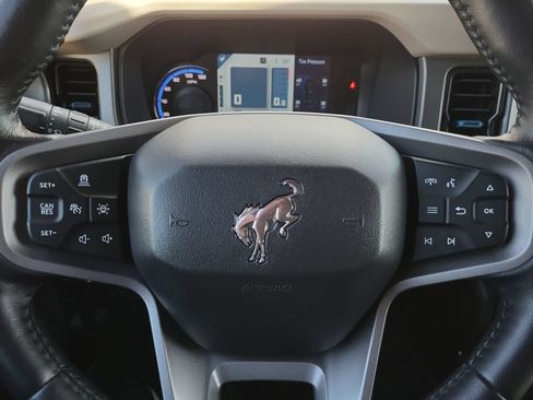 Used 2024 Ford Bronco Wildtrak AWD/4WD image 11